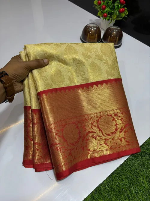 Regal Kanchi Pattu Silk Saree with All-Over Weaving & Brocade Blouse